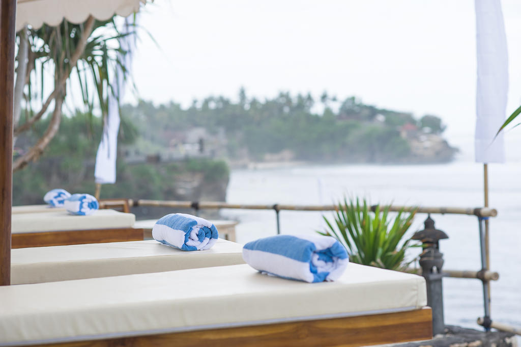 Twilight Ceningan Hotel Lembongan Exterior photo